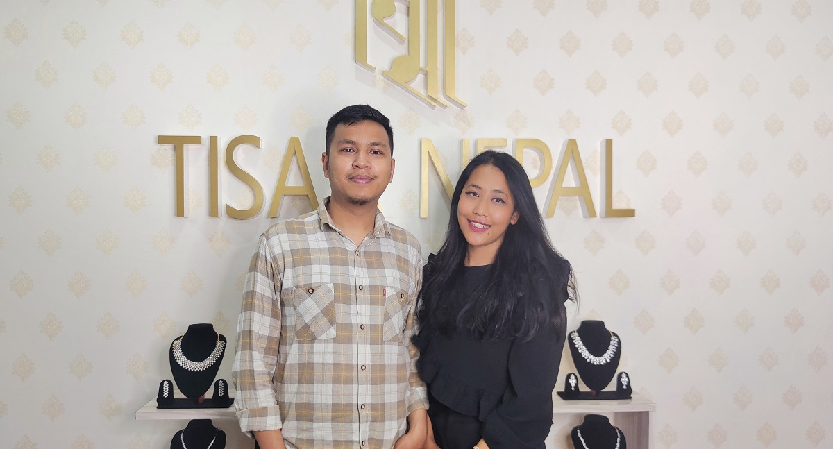 'टिसा' का सञ्चालकद्वय अनिष मानन्धर र वर्षा मानन्धर।